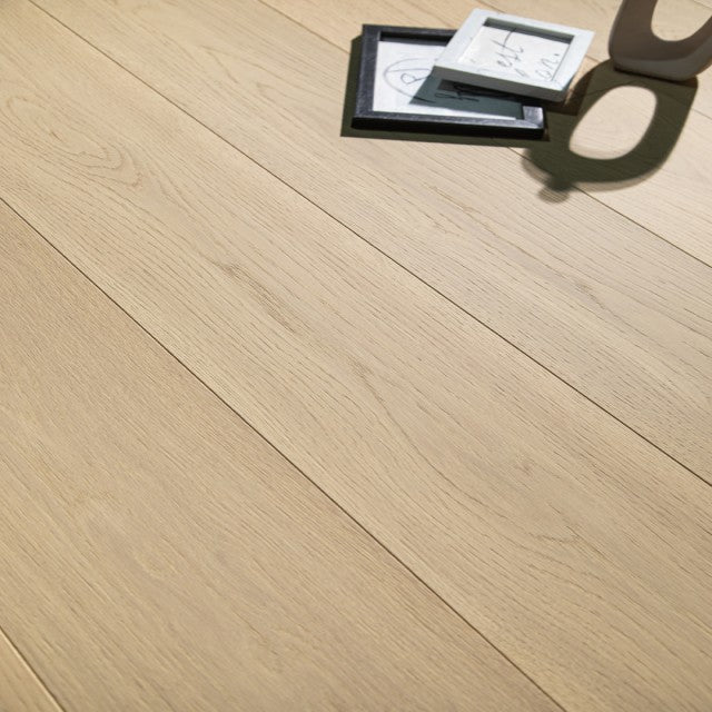 Vandyck Lusso Collection - 5/8" T x 7.44"W - 7.5"W Premium Select Grade European Oak Engineered Hardwood flooring (22.7sqft. per box) - Golden State Floors